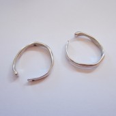 Colgante zamak aro abierto rbita grande 40x38mm. 2 pases 1,9mm. Zamak bao de plata