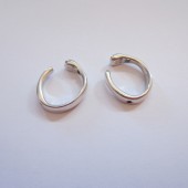 Colgante zamak aro abierto rbita pequea 25x23mm. 2 pases 1,9mm. Zamak bao de plata