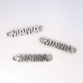 5 unidades. Conector mama plata antigua 28x6mm. 2 anillas de 2,5mm